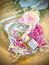 Load image into Gallery viewer, Car Diffuser Air Freshener