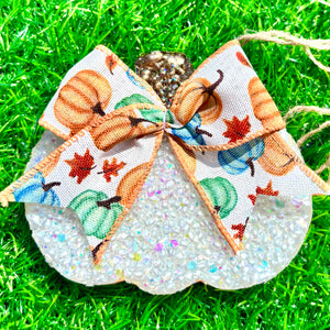 Bow Pumpkin - White